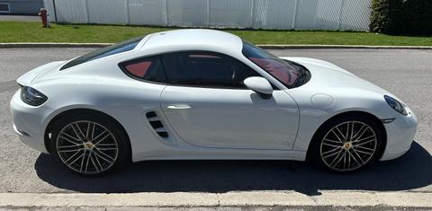 Porsche 718 Cayman 2024