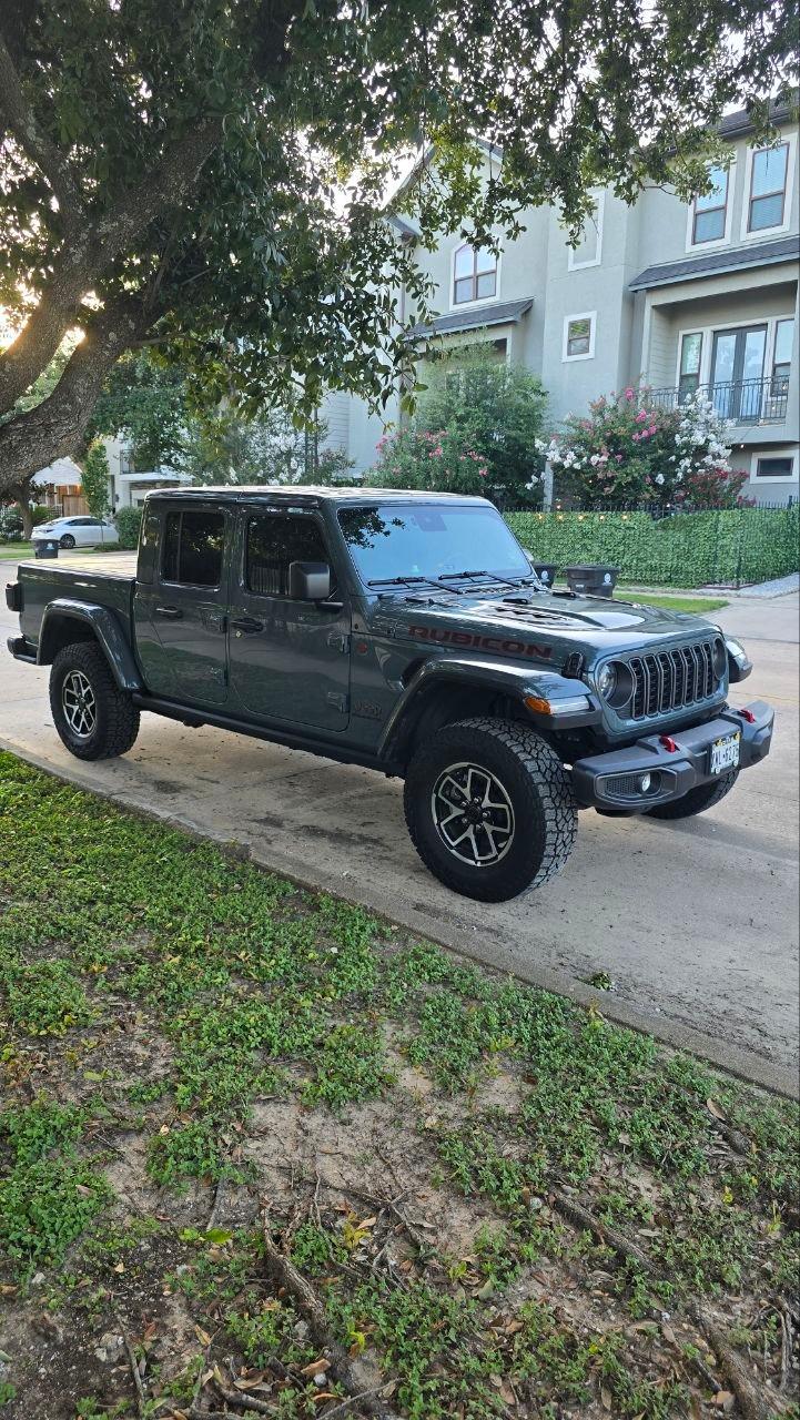 Jeep Gladiator 2025 in Houston, TX
