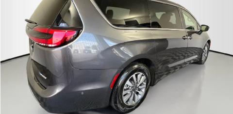 Chrysler Pacifica 2023