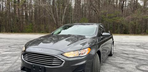 Ford Fusion Hybrid 2020