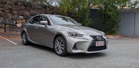 Lexus IS200t 2016