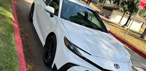 Toyota Camry Hybrid 2025