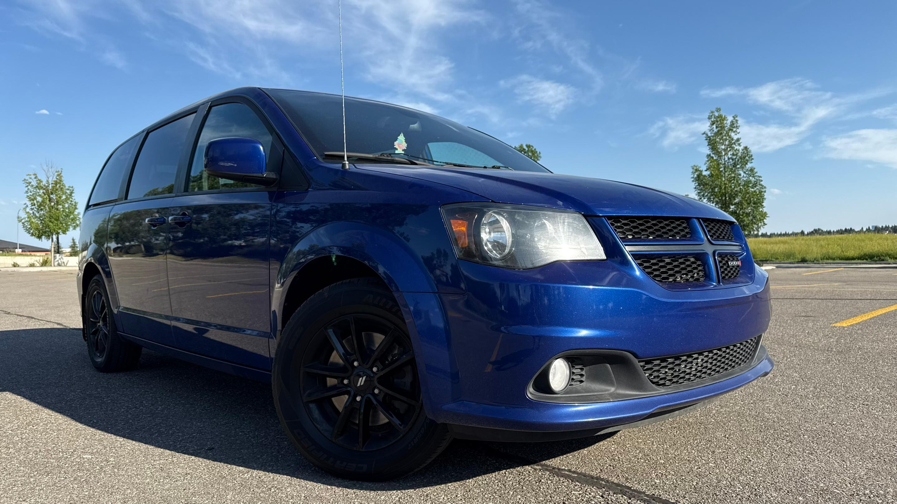 Dodge Grand Caravan 2020 in Calgary, AB