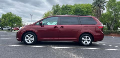 Toyota Sienna 2017