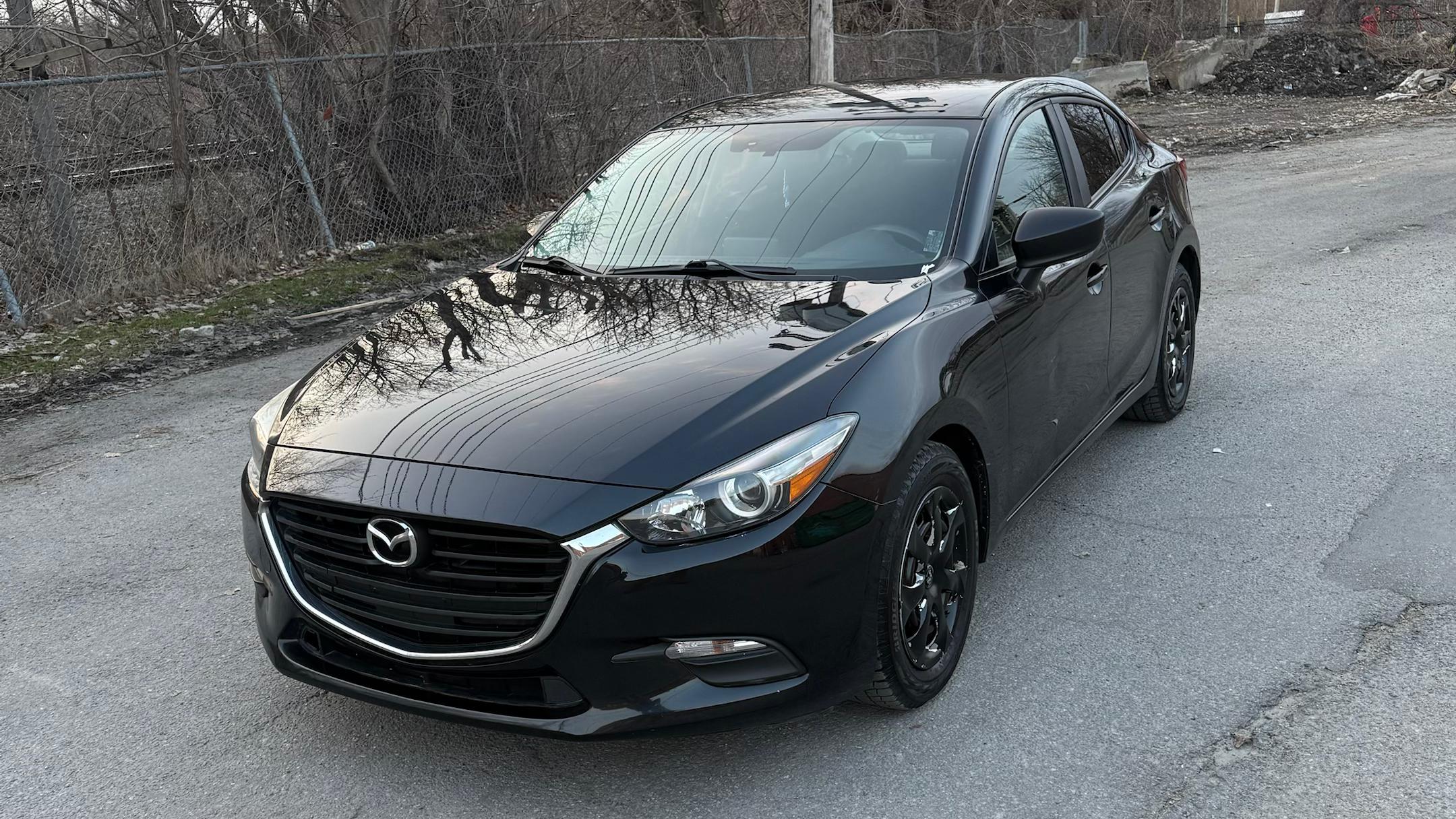 Mazda Mazda3 2017 in Montréal, QC
