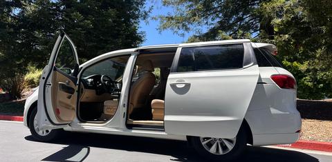 Kia Sedona 2016