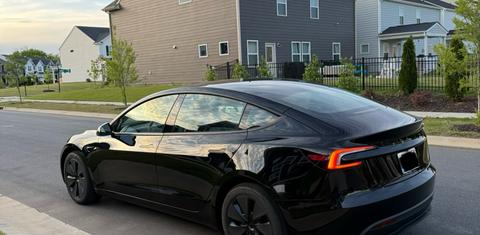 Tesla Model 3 2025