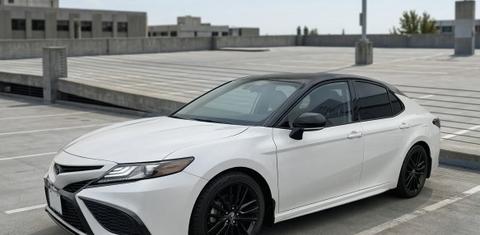 Toyota Camry Hybrid 2022