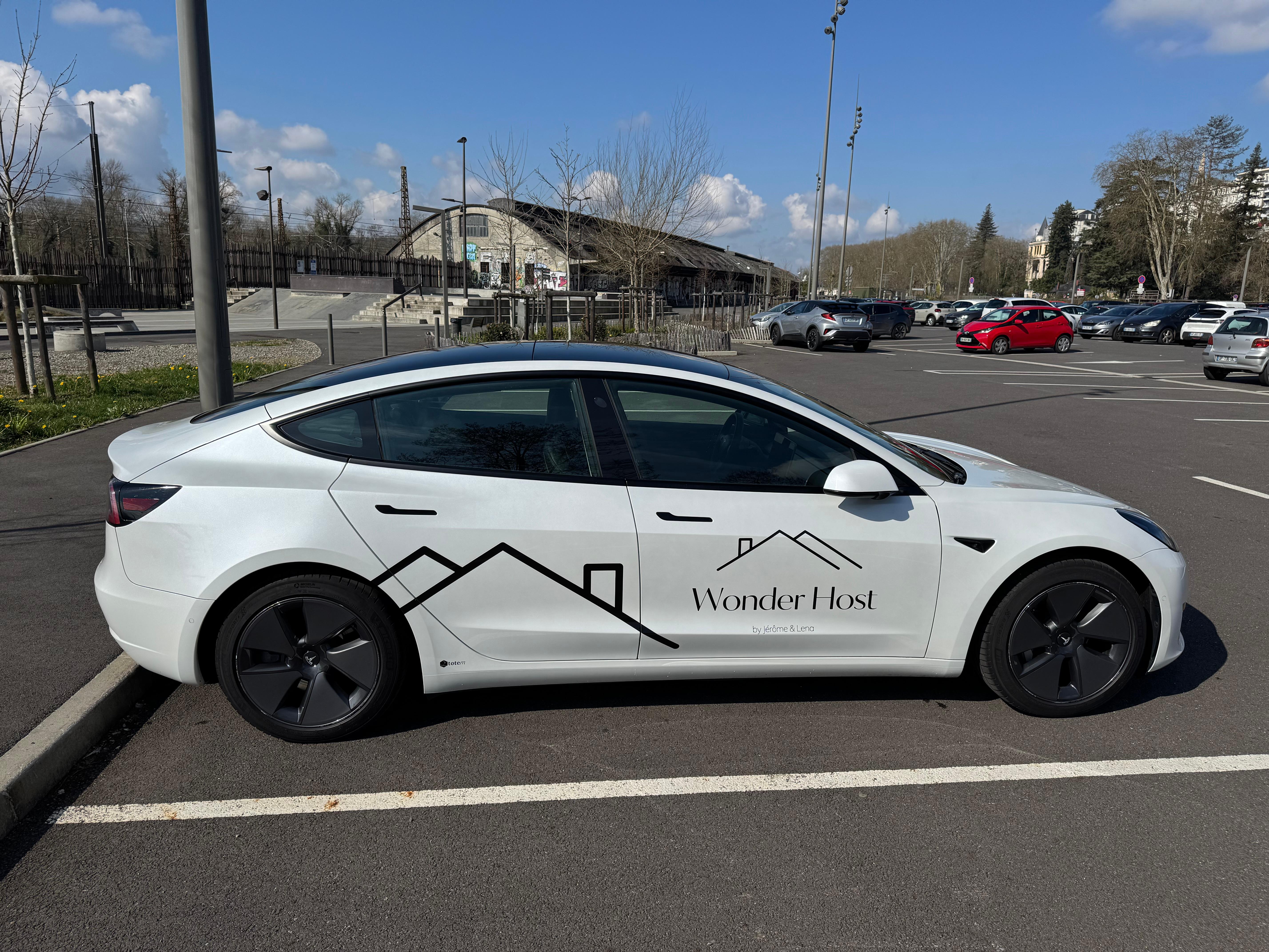 Tesla MODEL 3 2021 in Pau