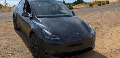 Tesla Model Y 2024