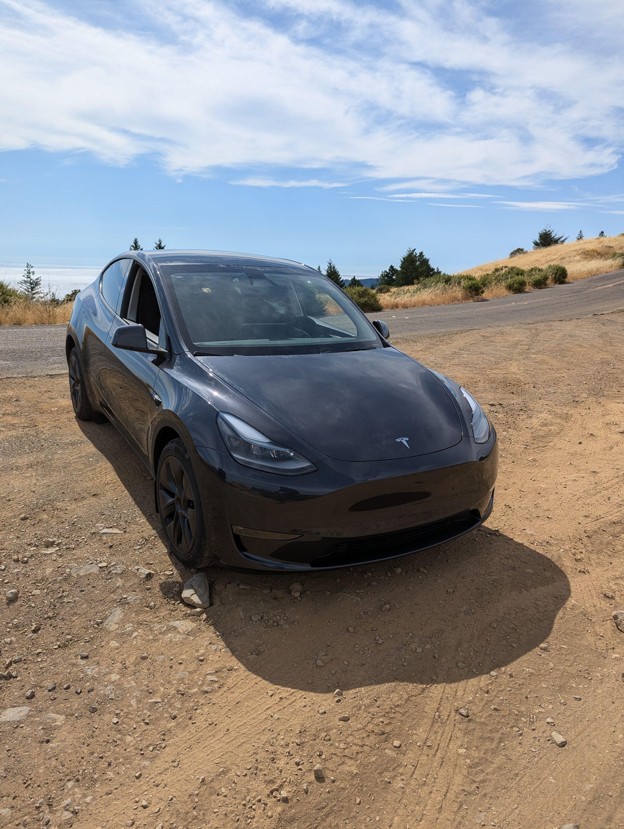 Tesla Model Y 2024 in Oakland, CA