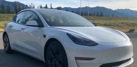 Tesla Model 3 2022
