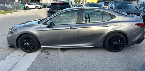 Toyota Camry Hybrid 2025