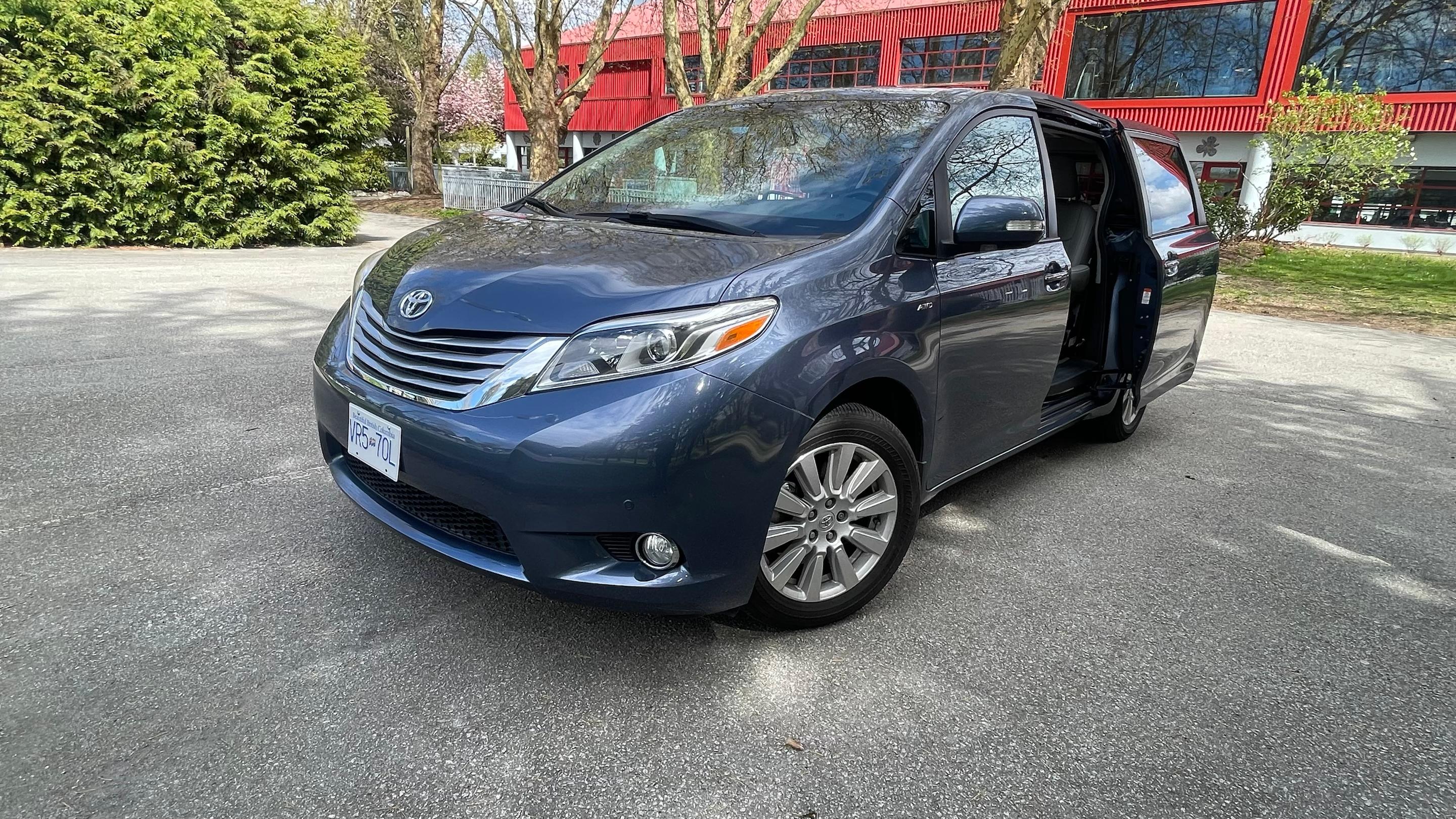 Toyota Sienna 2017 à 