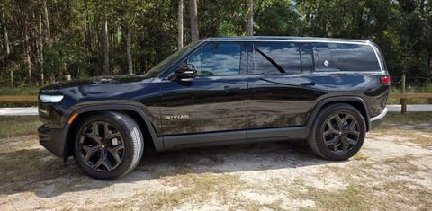 Rivian R1S 2026