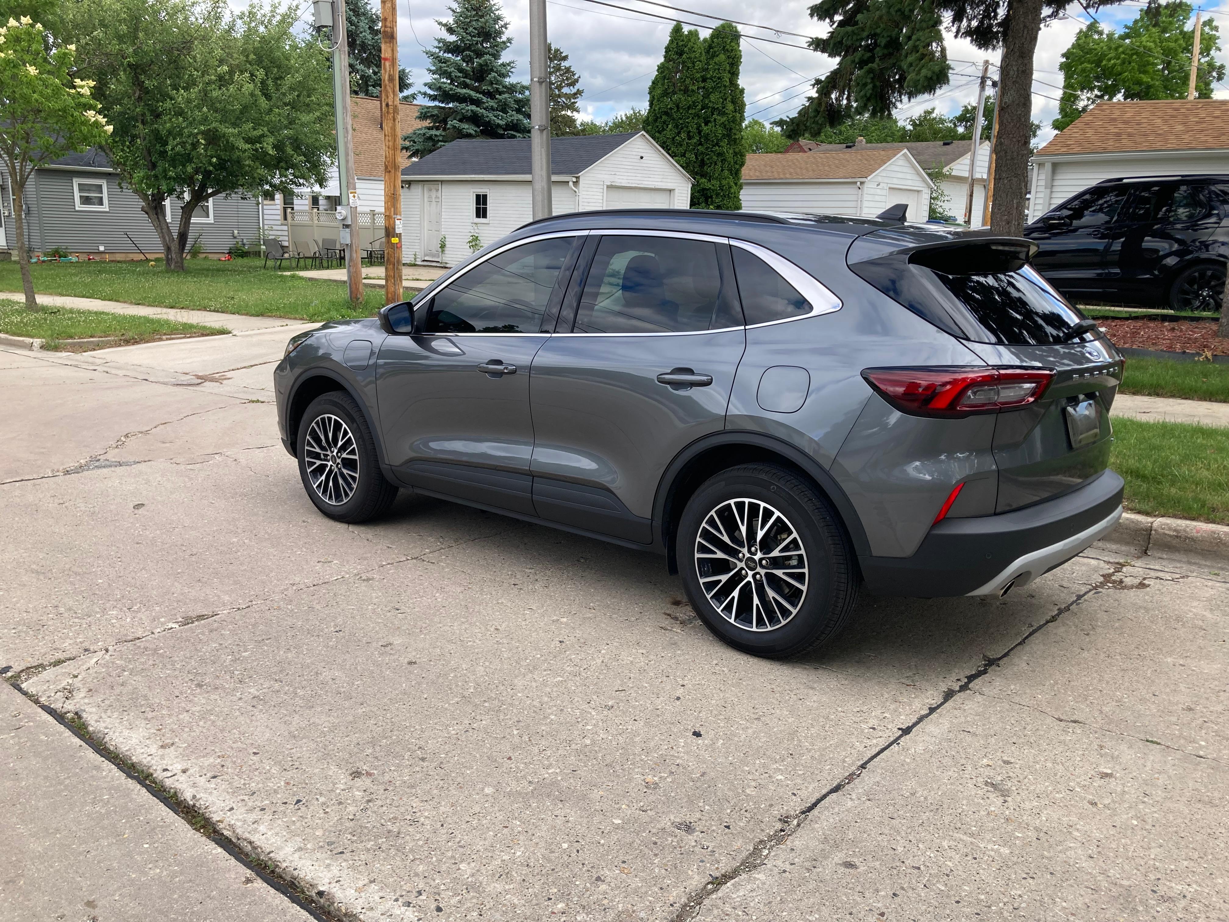 Ford Escape PHEV 2026 in Milwaukee, WI