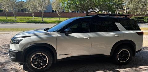 Nissan Pathfinder 2025