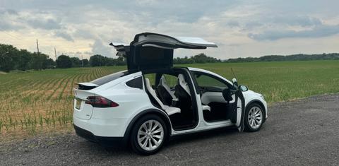 Tesla Model X 2016