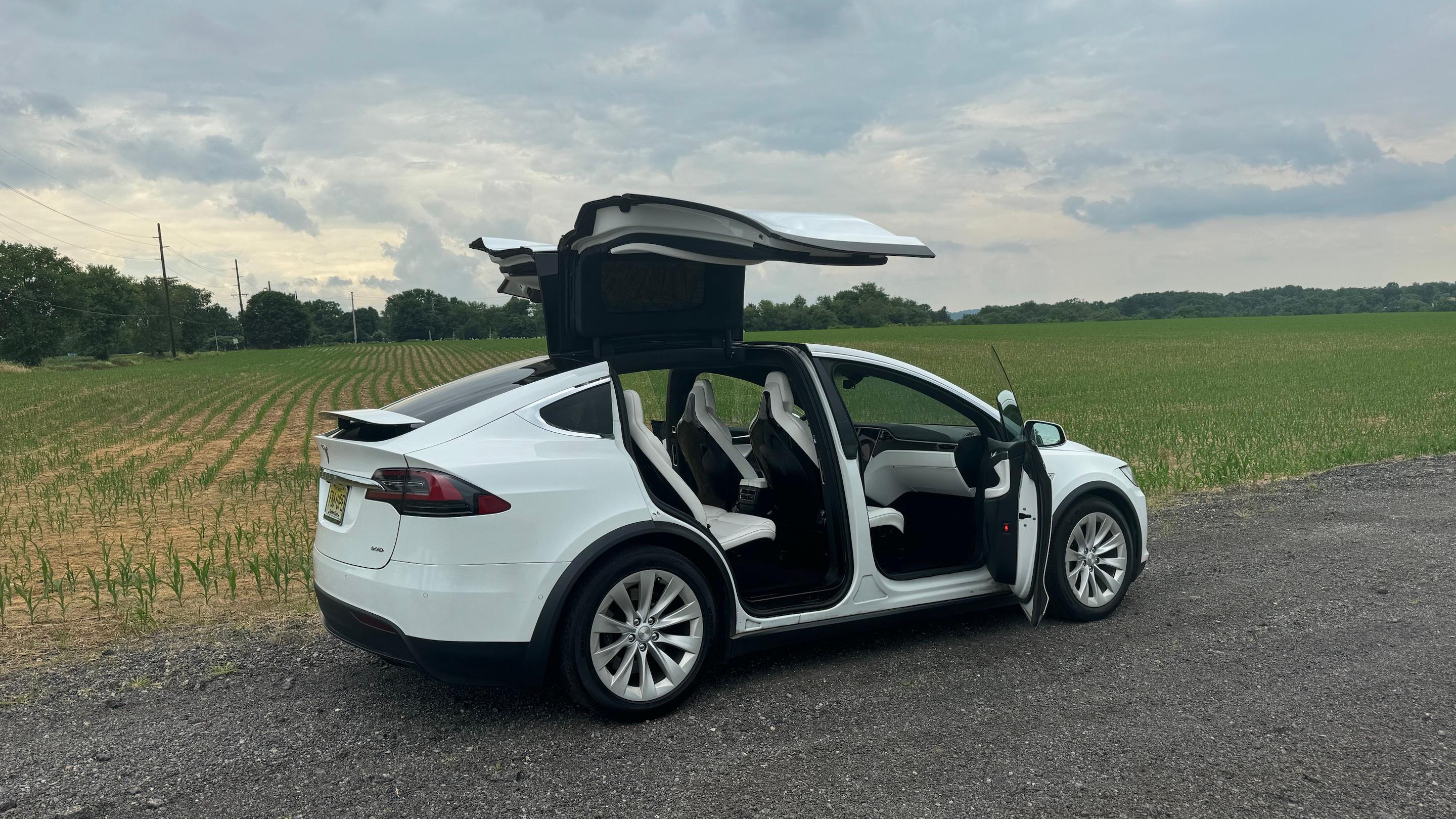 Tesla Model X 2016 in 