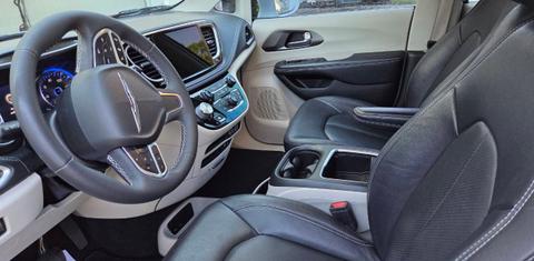Chrysler Pacifica 2022