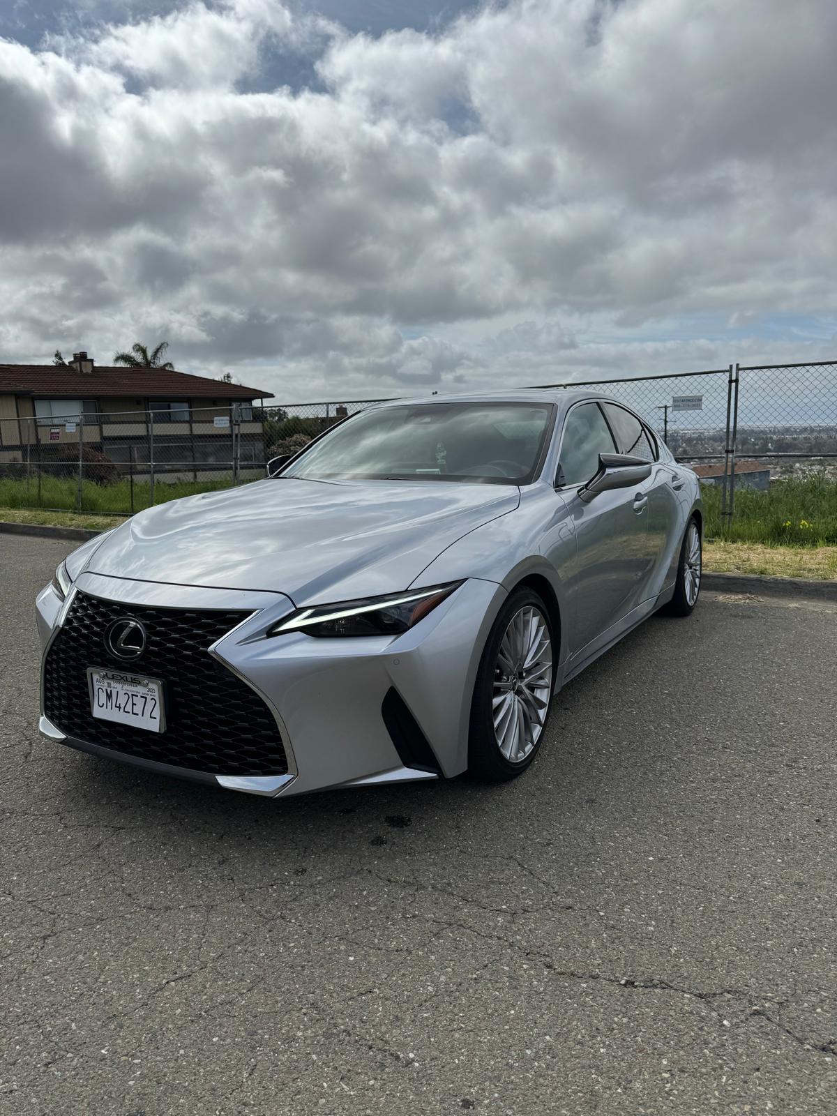 Lexus IS 2023 in 
