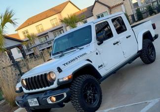 Jeep Gladiator car