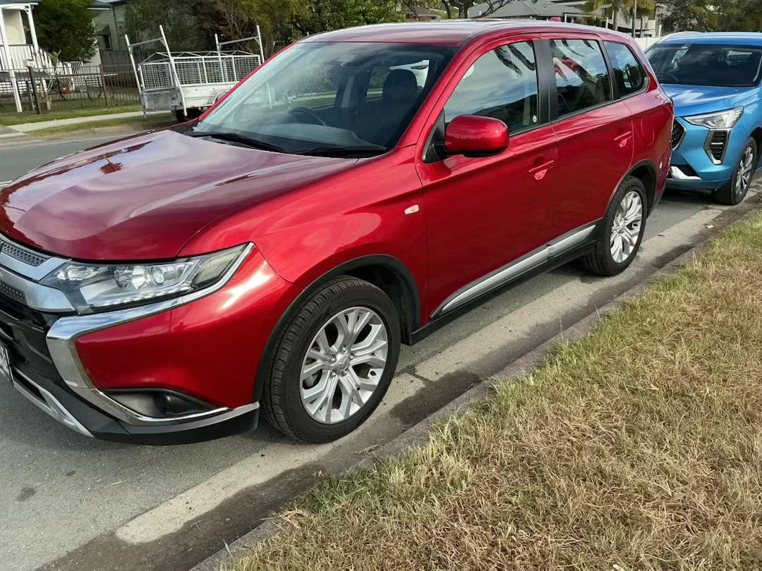 Mitsubishi OUTLANDER 2020 in Tweed Heads