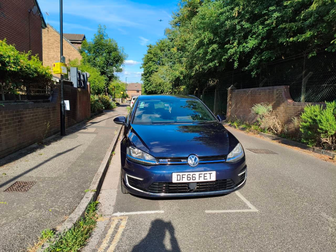 Volkswagen Golf 2016 in Hounslow