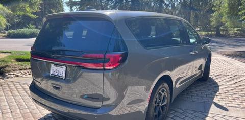 Chrysler Pacifica 2022
