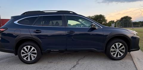 Subaru Outback 2025