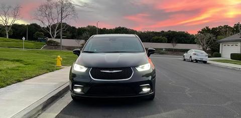 Chrysler Pacifica 2022