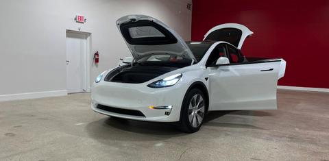Tesla Model Y 2021