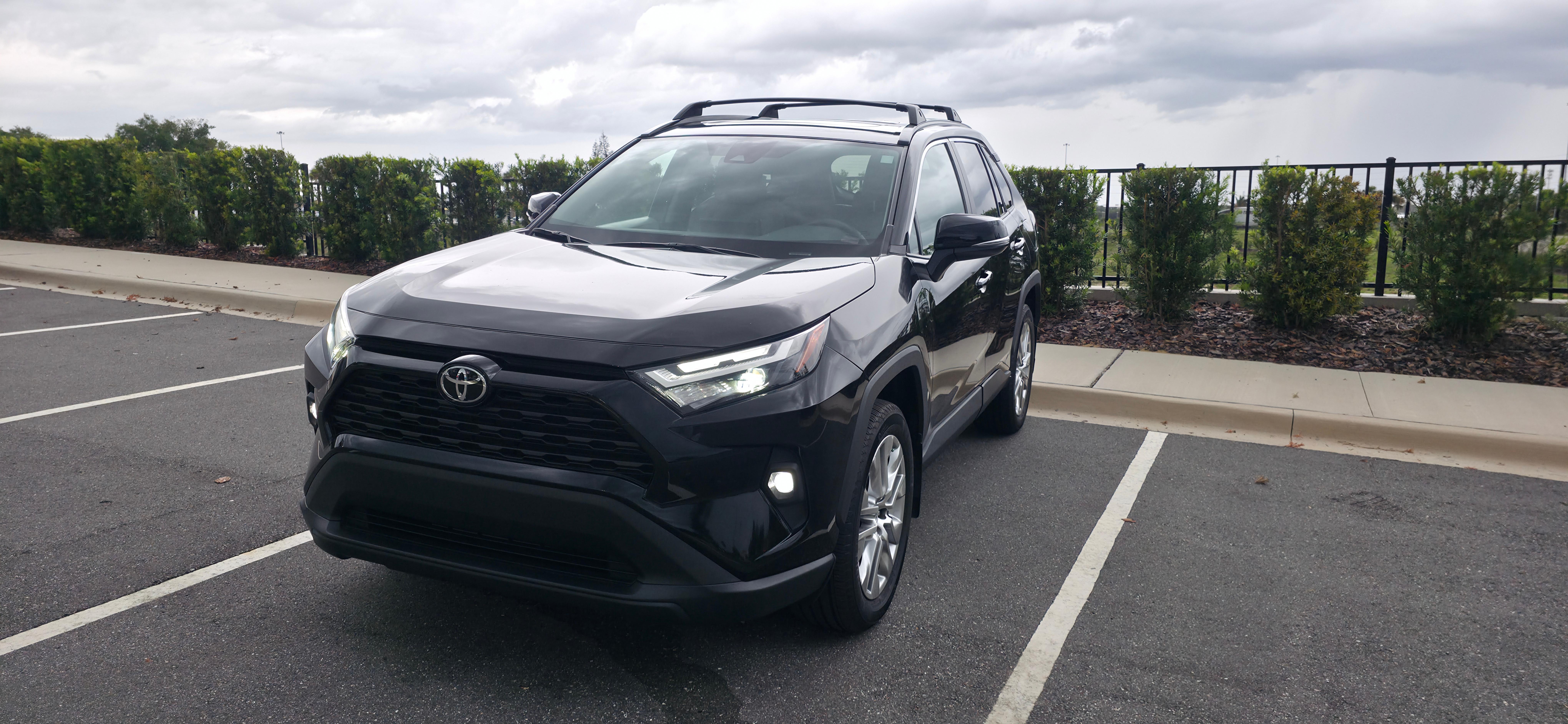 Toyota RAV4 2024 in Davenport, FL