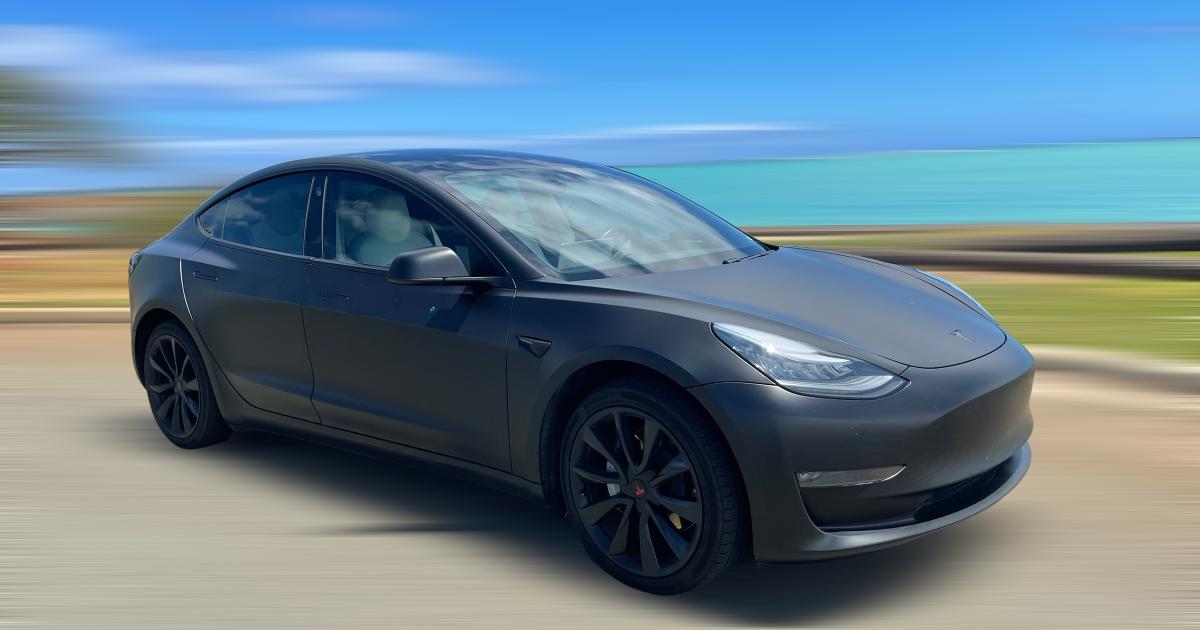 Tesla Model 3 2019 rental in Kaneohe, HI by Jonathan C. Turo