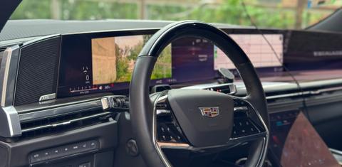 Cadillac Escalade ESV 2025