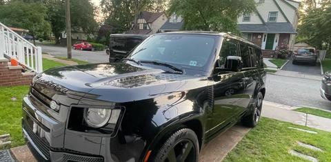 Land Rover Defender 2024