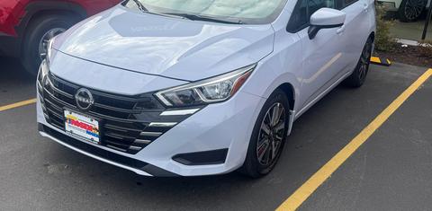 Nissan Versa 2024