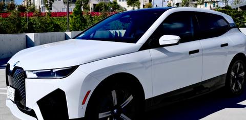 BMW iX 2025