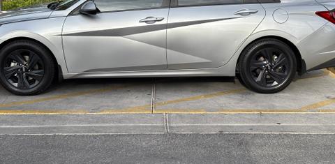 Hyundai Elantra 2022