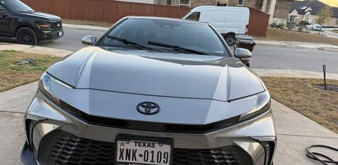 Toyota Camry Hybrid 2026