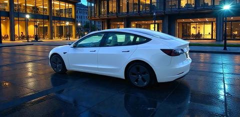 Tesla Model 3 2022