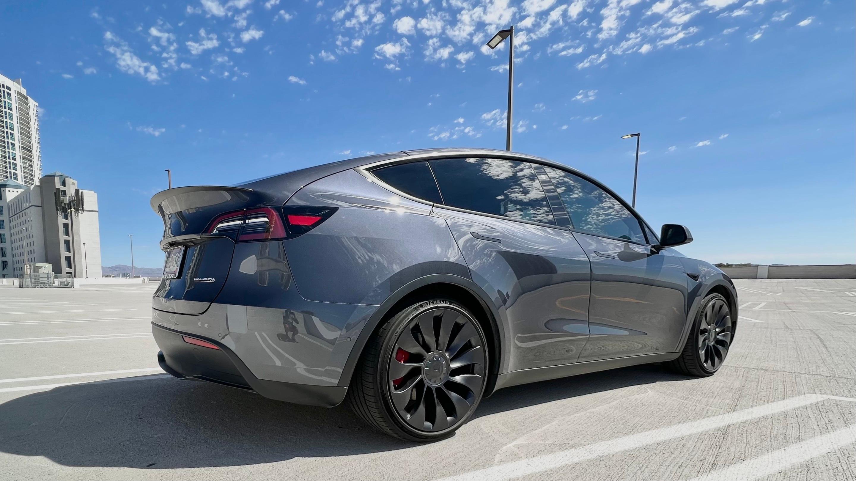 Tesla Model Y 2022 in 