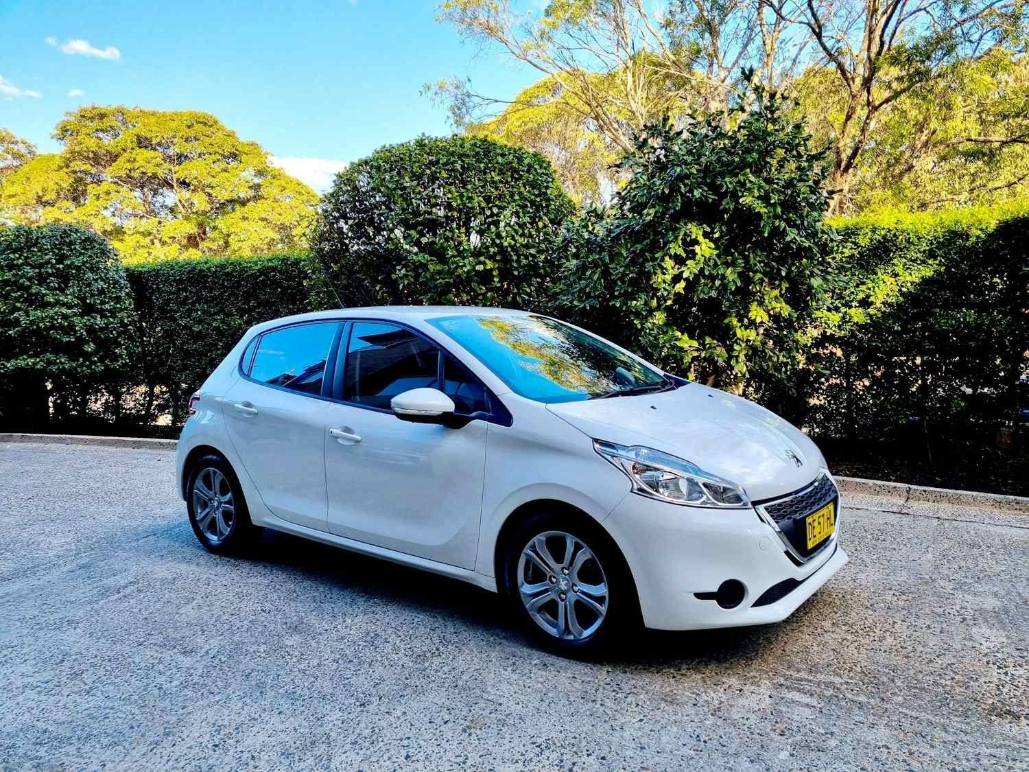 Peugeot 208 2015 in Cammeray