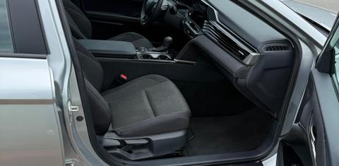 Toyota Camry Hybrid 2025