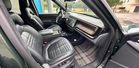 Rivian R1T 2025