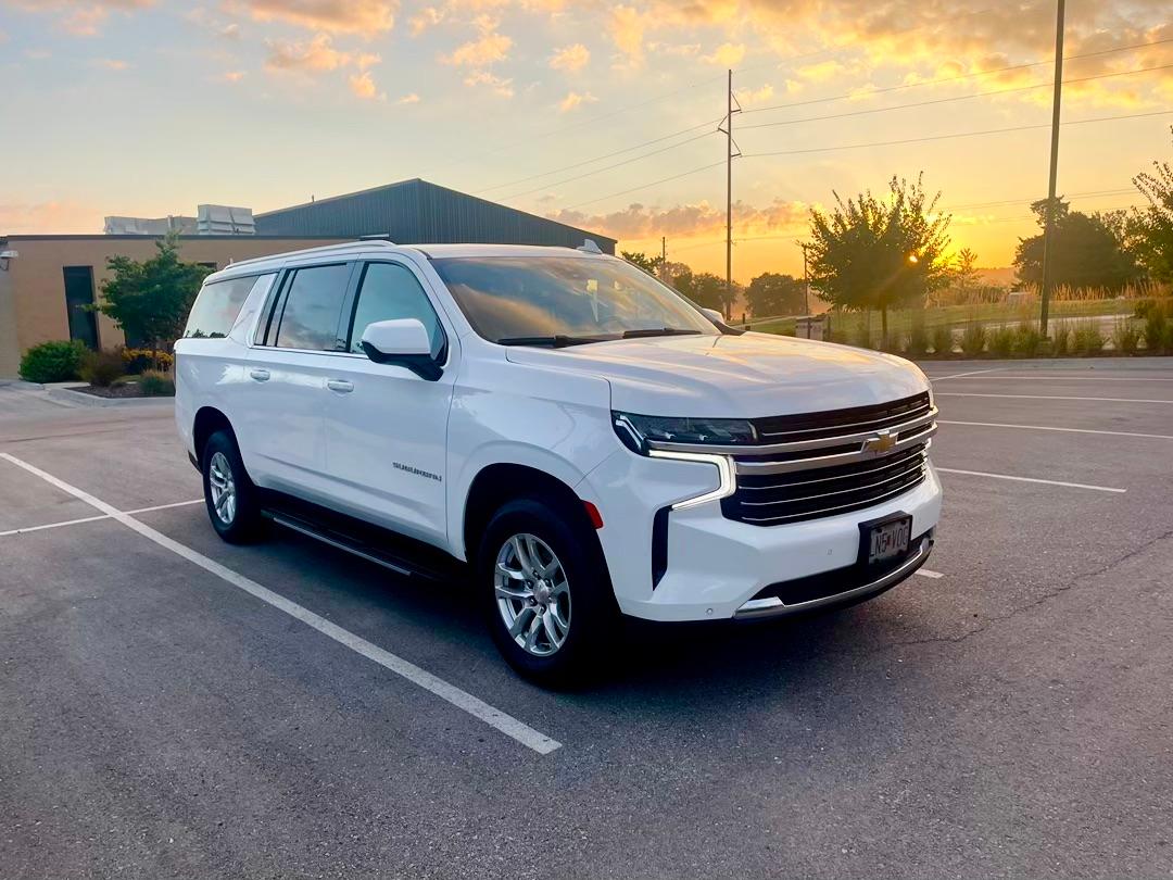 Chevrolet Suburban 2023 in Grain Valley, MO