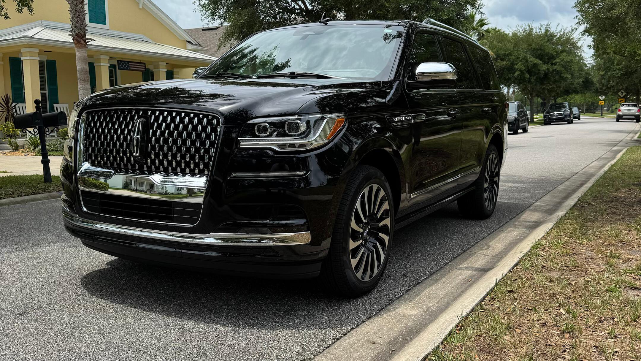 Lincoln Navigator 2024 in Odessa, FL