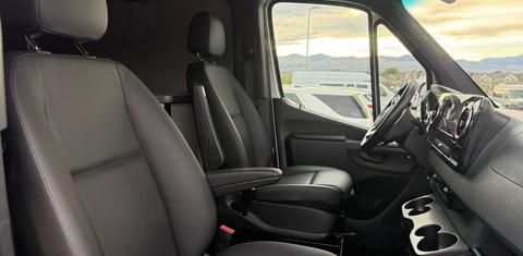 Mercedes-Benz Sprinter Cargo 2025