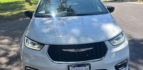 Chrysler Pacifica 2024