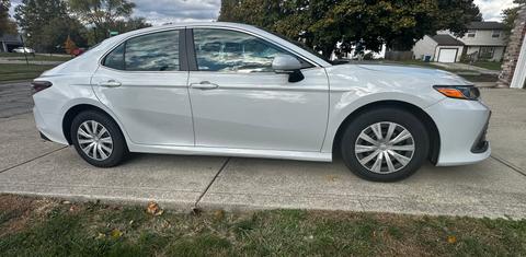 Toyota Camry Hybrid 2023